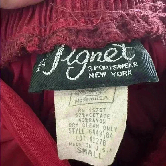 Vintage Signet Sportswear Pleated Maroon Pants - Size Small - Picture 5 of 5